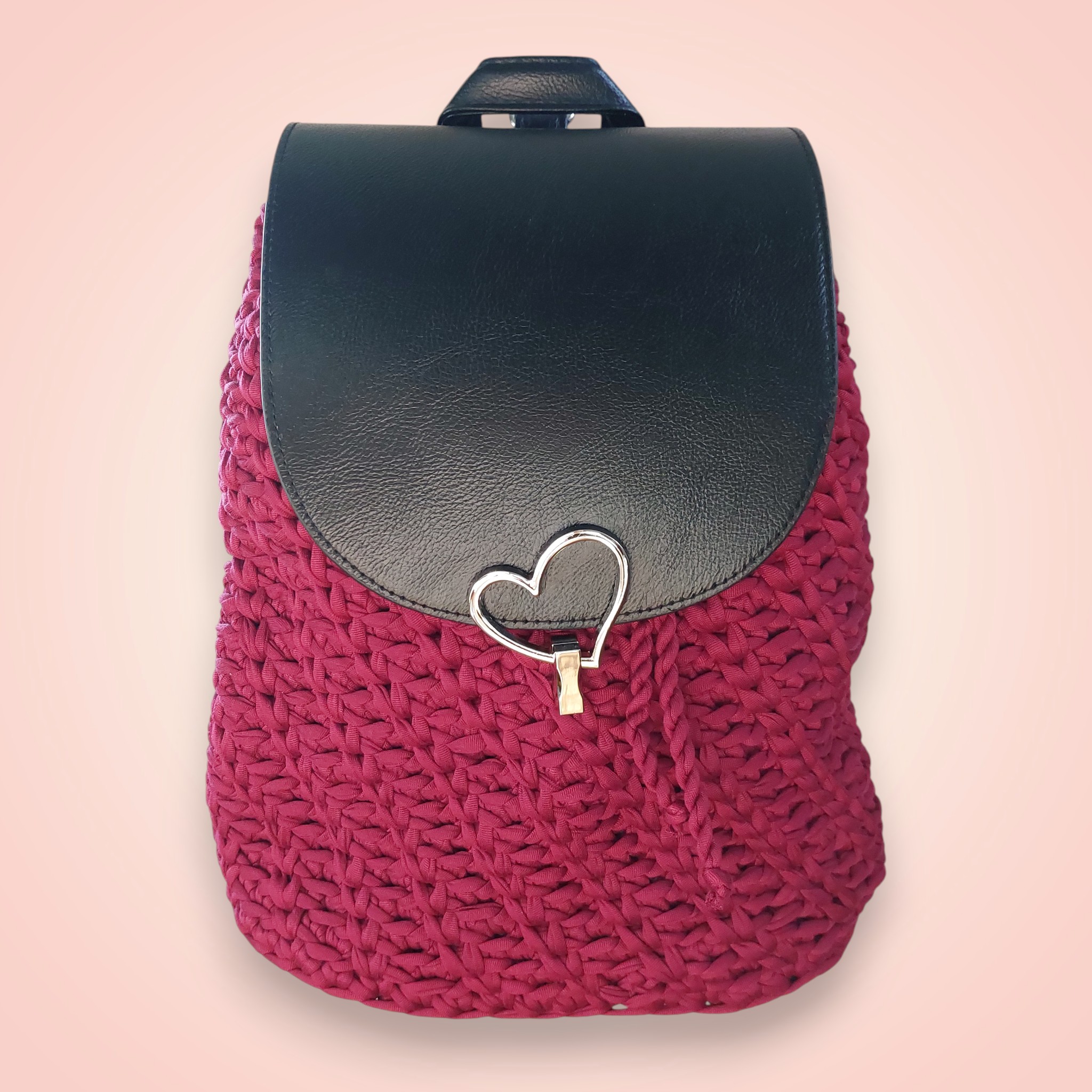 Sac à dos au crochet fait main modèle Susana - Bordeaux Deux, tons bordeaux et noir