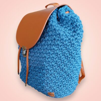 Sac à dos au crochet fait main modèle Lily, vue de côté