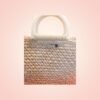 Détail de la poignée du sac au crochet fait main modèle Amélie - Rose Poudré