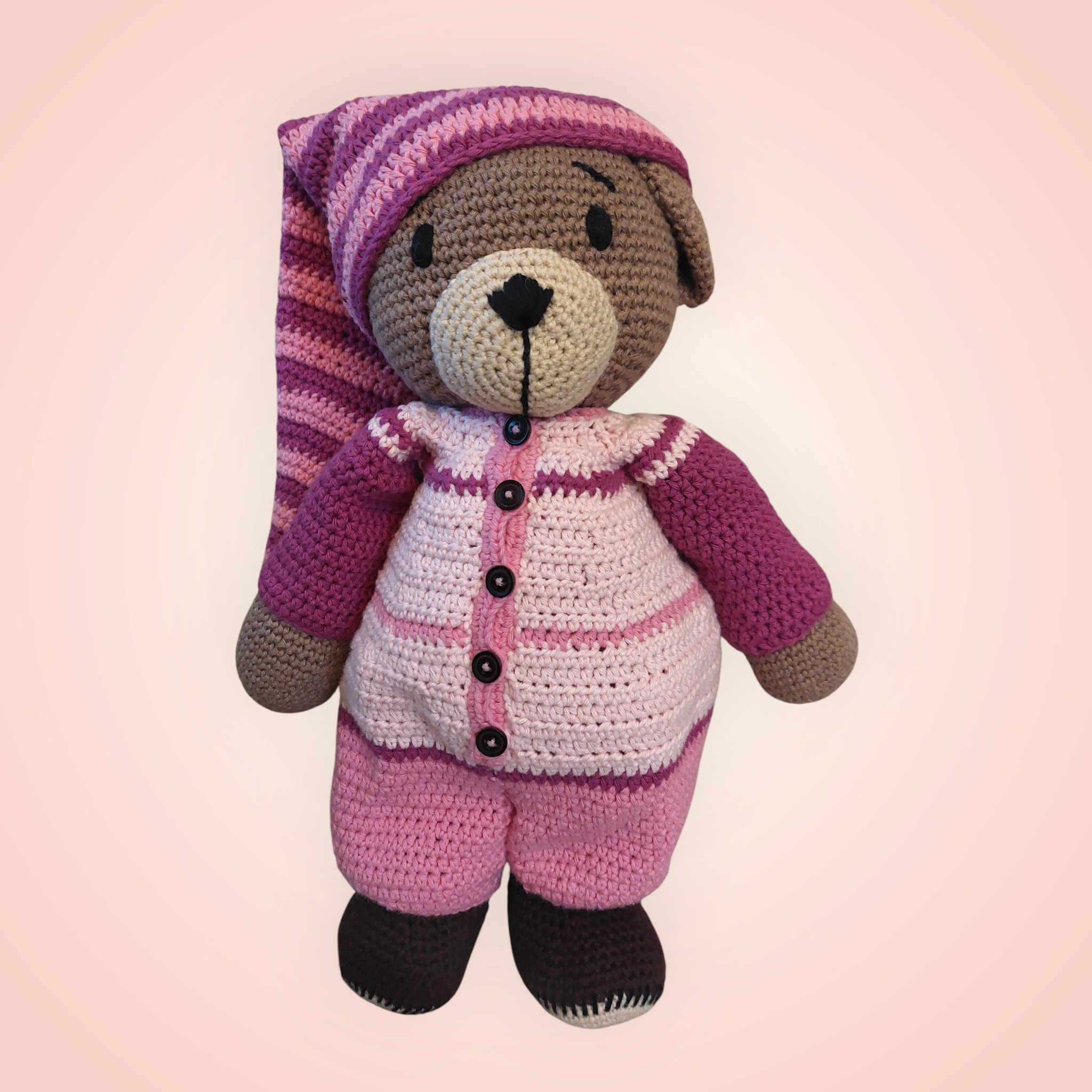 Peluche amigurumi au crochet fait main modèle Teddy l'ours, tons marron
